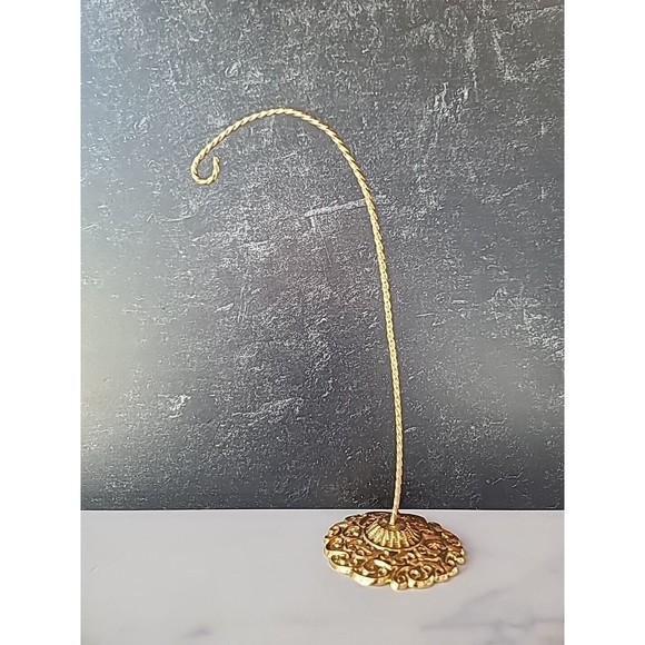 Eggspressions Gold Tone Hook - Picture 3 of 10